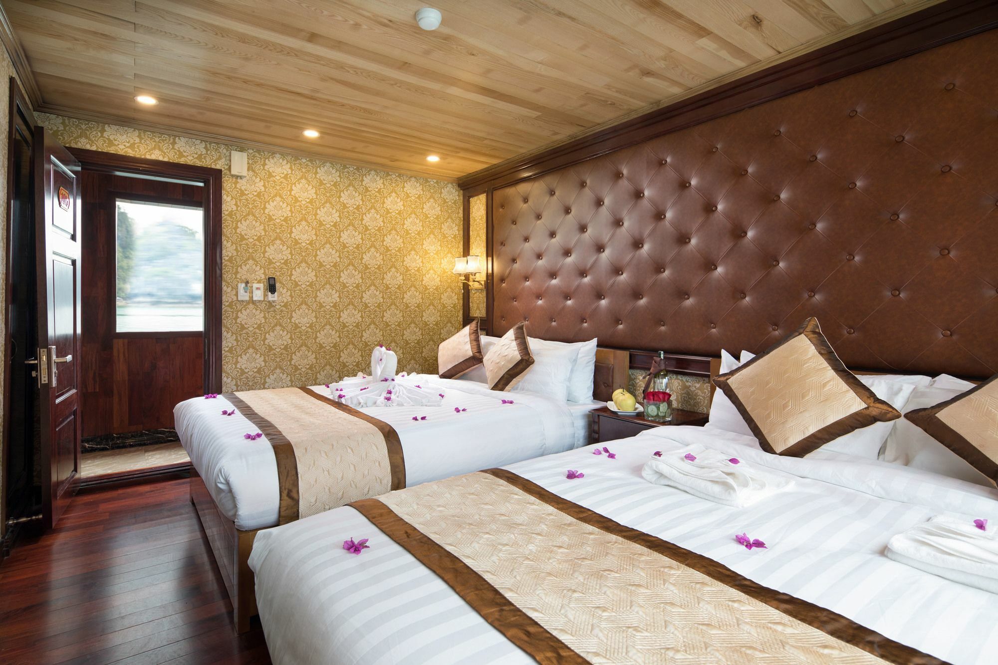 Harmony Boutique Cruises Hotel ฮาลอง ภายนอก รูปภาพ