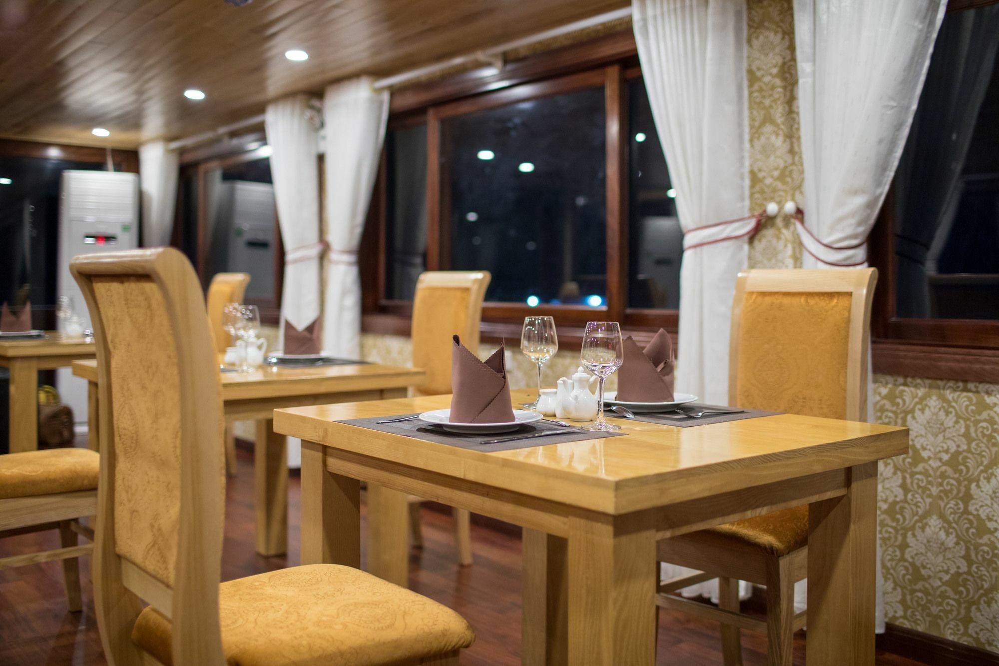 Harmony Boutique Cruises Hotel ฮาลอง ภายนอก รูปภาพ